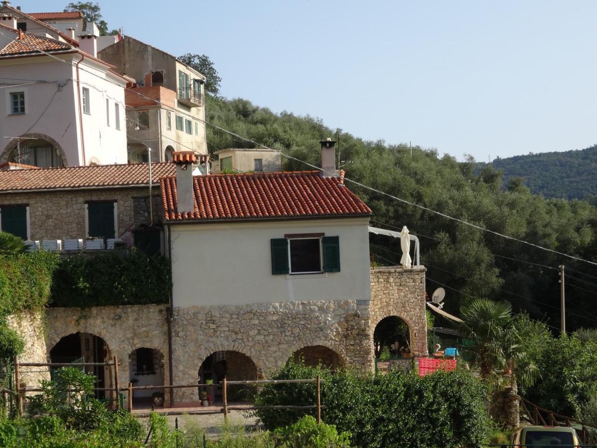 B&B Rubando Le Nuvole Orco Feglino Exterior foto