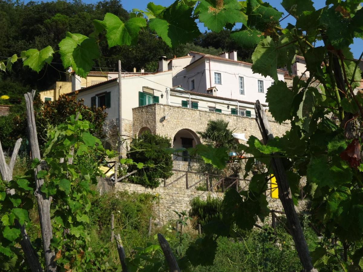 B&B Rubando Le Nuvole Orco Feglino Exterior foto
